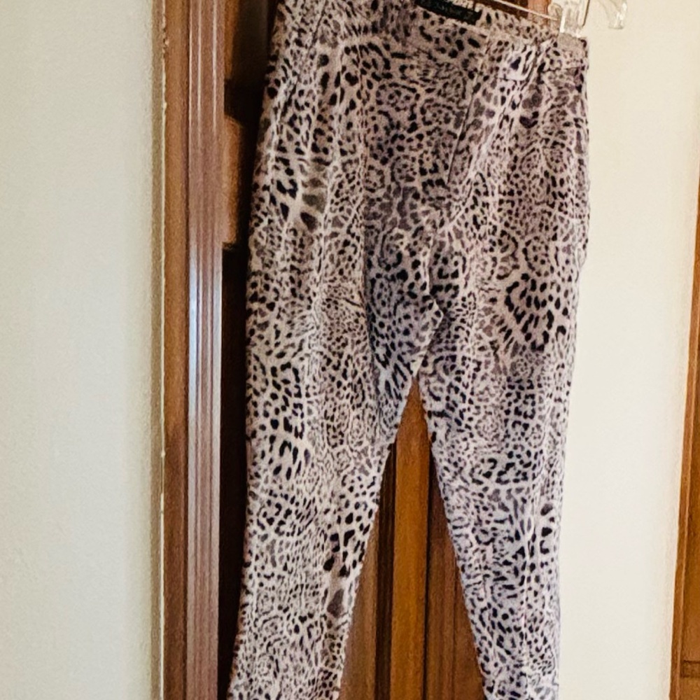 Zara Basic Animal Print Pants - Picture 9 of 13